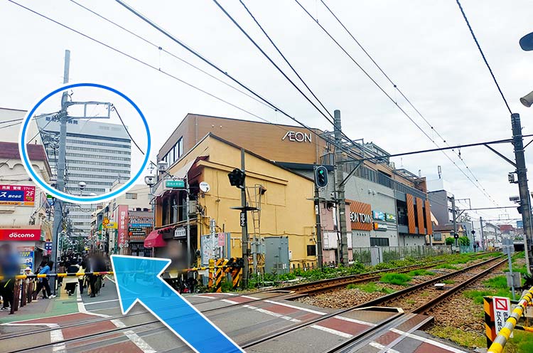 ①旗の台駅東口改札を左に出るとすぐに昭和大学病院が見えます。